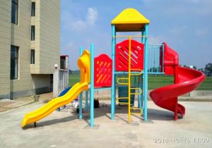 Raha Engineering Workshop is wellly known as manufacturer and supplier of a wide range of Multi Activity Play Systems. In these systems kids can have the experience of jump, slide and other physical activities. Made up of superior quality FRP, these are break resistant, durable in nature and weather resistant as well. Also, these are extensively used in Play Schools and Parks.